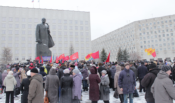 Льготы и пособия сохранили! Двухтысячный митинг КПРФ заставил власть отступить!