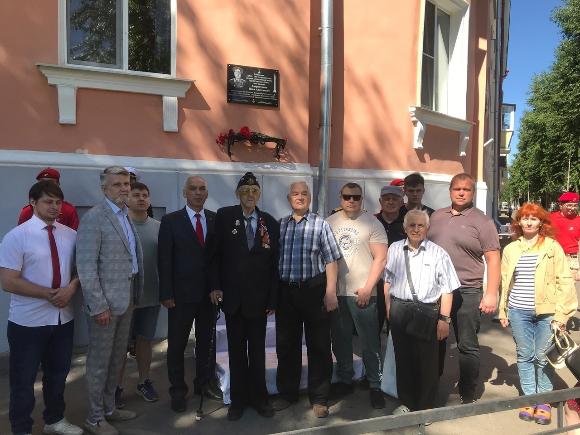 Северодвинские коммунисты добились установки памятной доски вице-адмиралу
